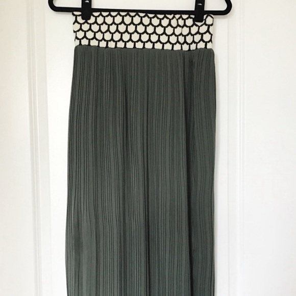 Anthropology Dear Creatures pleated maxi skirt - Picture 2 of 3